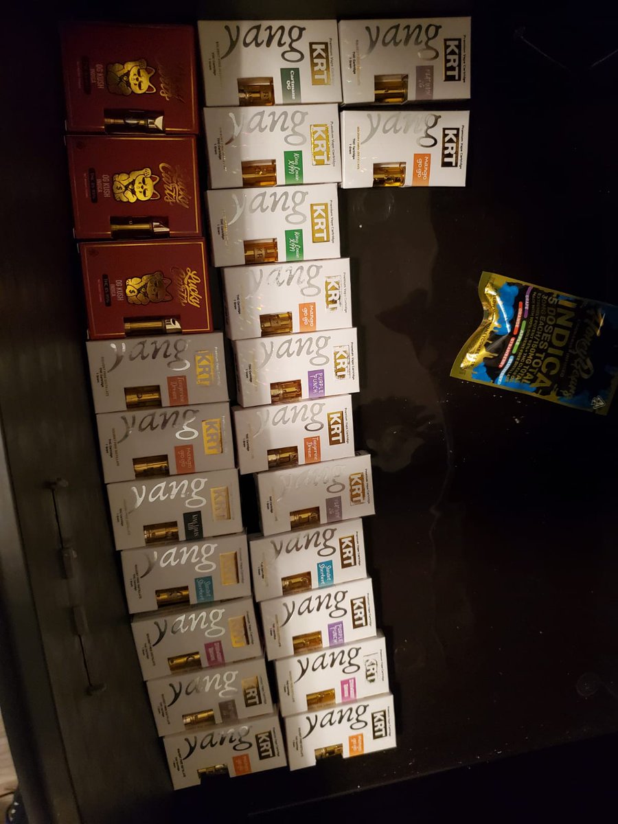 CartsVendo's tweet photo. #stoner #sativa #indica #maryjane #ganja #highlife  #amsterdamweed #ukhash #ukbud #bud #stoner #londoncannabisclub #ukcannabis #londonweed 
Snap...krtvpaul_k20 
Text +17142575412 https://t.co/Yfowar0uY5