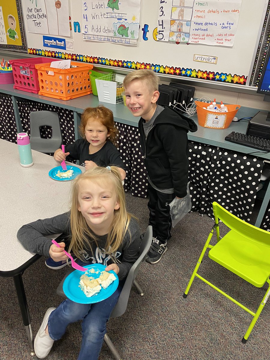 Absolutely blessed with the sweetest bears! Feeling so thankful and loved today! They were so excited to celebrate my birthday! 💗🎂🎉<a href="/HumbleISD_MBE/">Maplebrook Elem</a> #mbebears2020 #BeTheLight #MBEisfamily