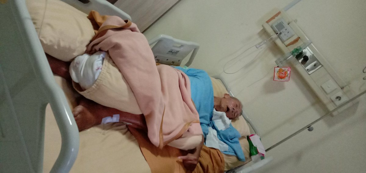 ampaskopiku's tweet photo. Prof. Arief Budiman atau Soe Hok Djin yang sempat di HCU kini sudah membaik. Semoga lekas sembuh. https://t.co/uPpyNjpuil