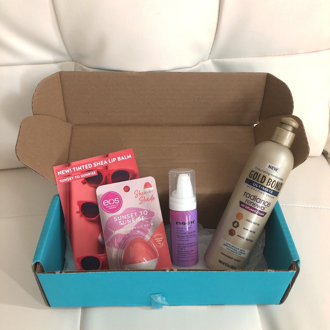 thesandradurann's tweet photo. New goodies from @Influenster! So excited to try out soon! Stay tune for reviews 🤩🤩 #complimentary #VolumizingMagic #eosxinfluenster #GBUradiantskin https://t.co/vE3IZMYYTh