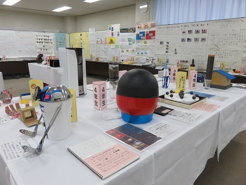 盛岡市子ども科学館 公式 本日より 楽しい科学技術作品展の小学校部門が始まりました 盛岡市内の小学生 が 冬休みに取り組んだ自由研究や理科工作を展示しております 2 11 火 祝 までです ぜひ見にいらしてください 力作ぞろいですよ T