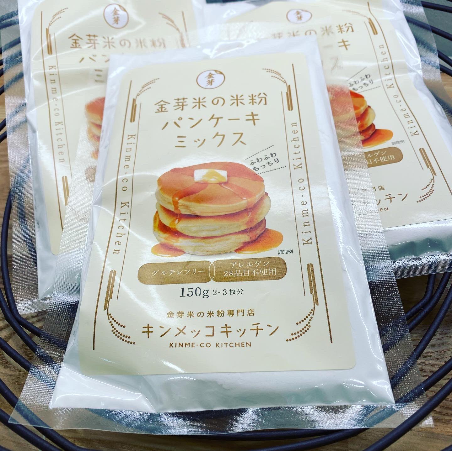 大久保朱夏 Twitterren 金芽米の米粉ミックスが新発売 ミックス粉150gが1袋 東銀座 キンメッコキッチンで販売 提供されています ポーチドエッグやチキン サラダと具沢山スープ付きで800円 甘くないごはん系パンケーキセットはいいな キンメッコキッチン 金芽米