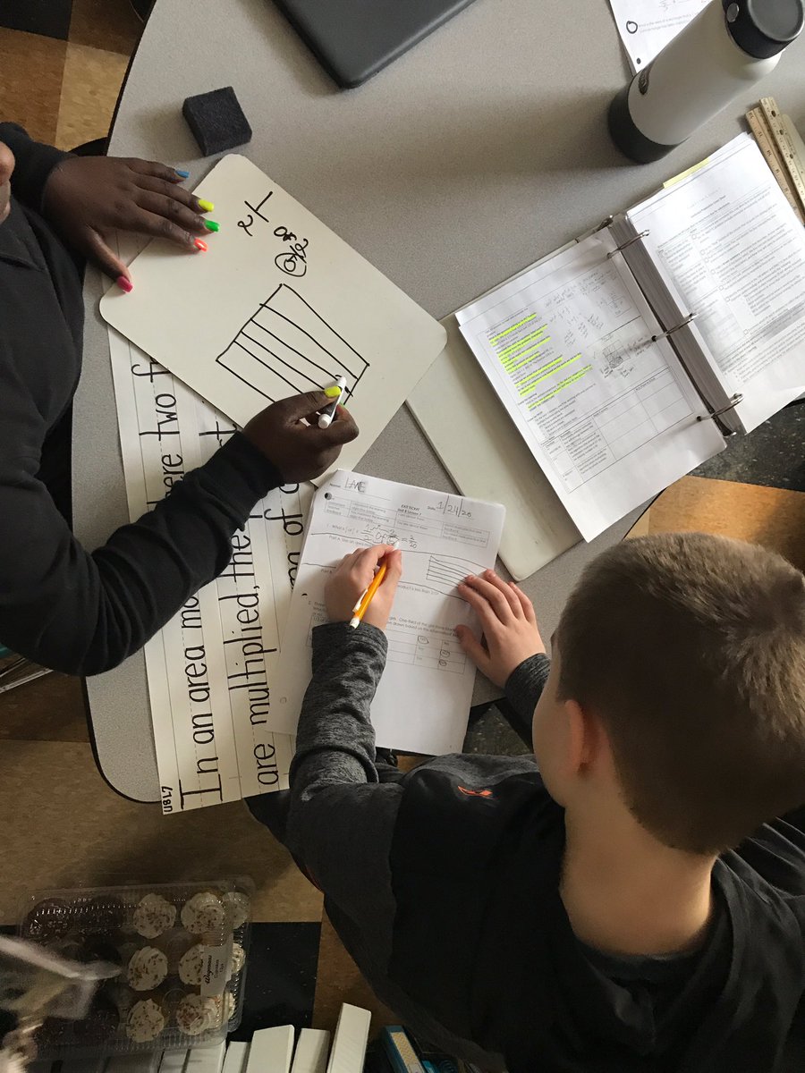 kristinloftus24's tweet photo. Two times today in 2 different classrooms in 5th grade @renacadroc Ss worked together to #conceptually understand multiplying fractions with a visual rep. This is what it’s all about...providing opportunities and classroom communities where Ss can teach Ss #BuildingConfidence https://t.co/wH7fehfrHg