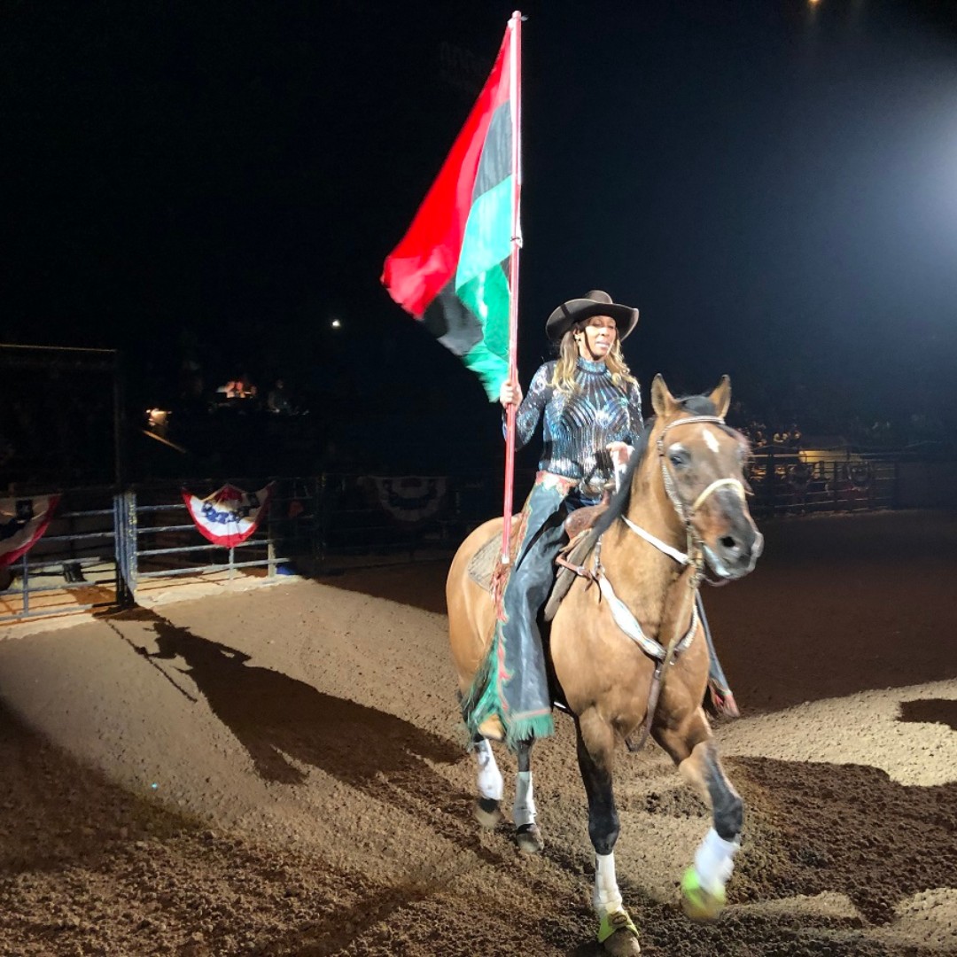 CoBank's tweet photo. CoBank is proud to sponsor the Bill Pickett Rodeo. This annual event educates Americans about the true diversity of the West and delivers an important element of black western heritage into our present day. #BPIR36Years #BlackRodeo  #MLKJrCelebration https://t.co/boT64lsYMJ