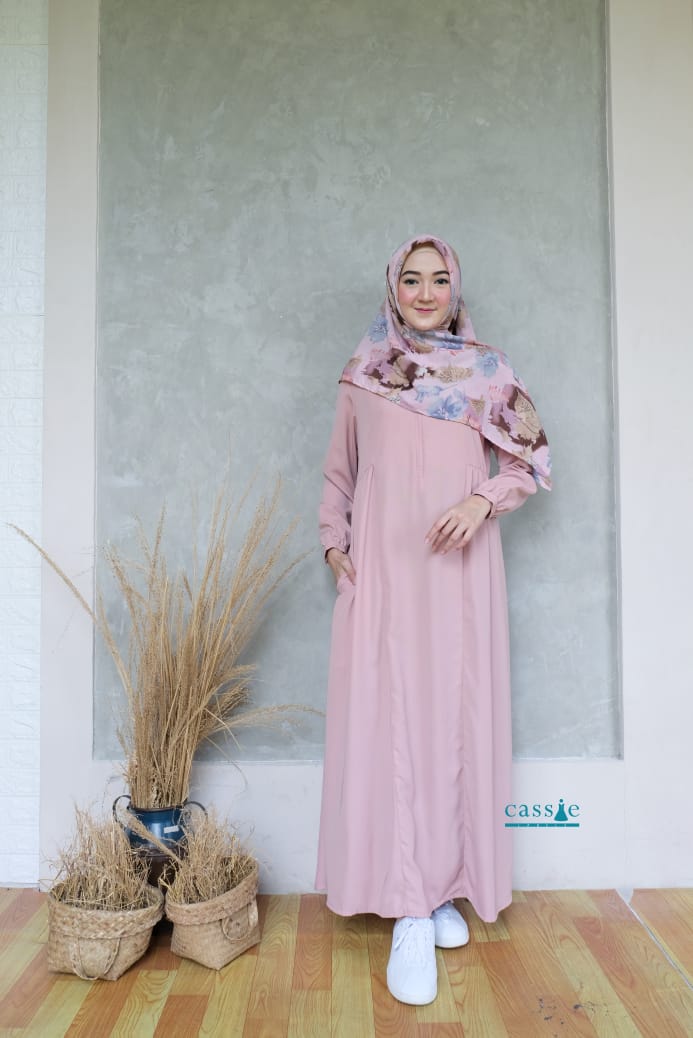 albumKenangan90's tweet image. Girly banget nih warna 😍. Daily dress yg simple, cocok buat kamu pakai sehari² 🌈
Yang ini warna Flaminggo 😘

instagram.com/p/B7uOn_sg52i/…

#cassieLabels #daniaDress #flowly #simple #casual #torino #gamis #daily