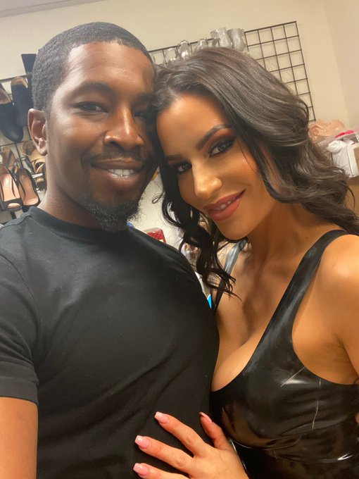 I could have me some @IsiahMaxwell alllll day long 😍😋 https://t.co/s1EkfV0Yif<a class="tags" href="/tag/isiahmaxwell">@isiahmaxwell</a><a href="/tag/mvsales"class="tags"><span>#mvsales</span></a>