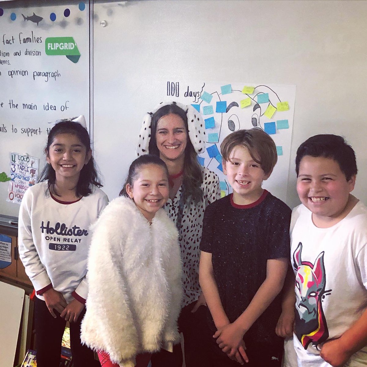 DicksonStars's tweet photo. Happy 101st day of school @CVUSDNews ! Dickson third graders celebrated the 101st day of school Dalmatian Style! 🐶 #CVUSD #chinovalley #DicksonStars #thirdgrade #101dalmatians #GoStars https://t.co/PbeCKcqAqd