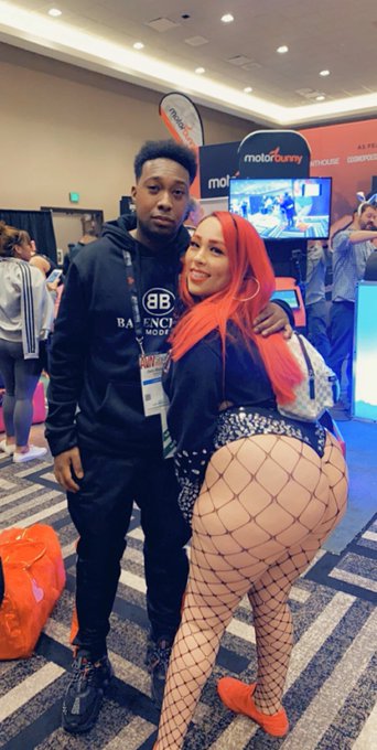 ? @Jackblaquexxx  #AVN #AVNStars https://t.co/Xx0qwQZWnS