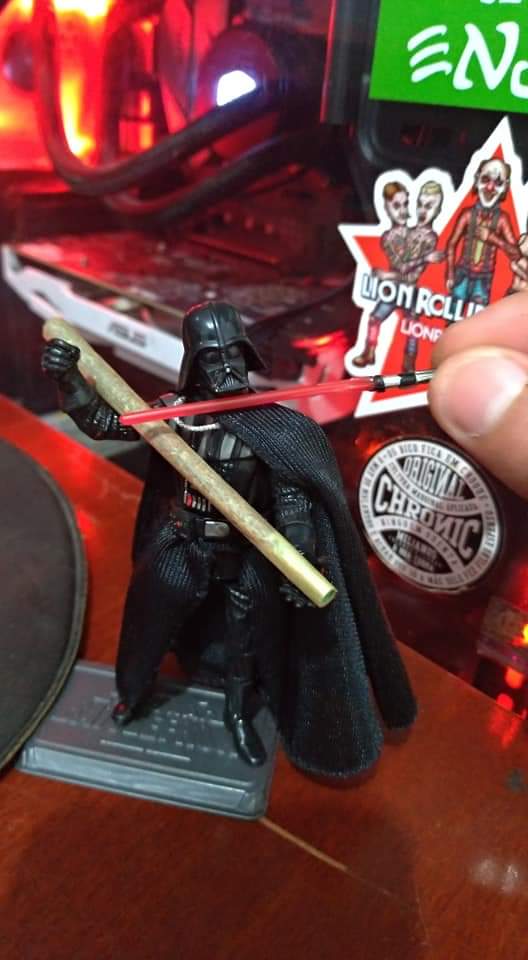 AnnaCanabis's tweet photo. Darth Vader tá diferente kkkkk https://t.co/jSsYUZpuLl