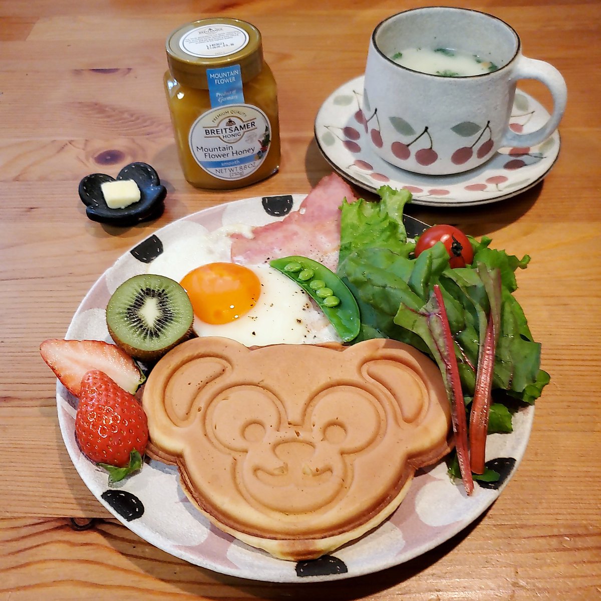 Ichietakada على تويتر ダッフィーのワッフルメーカー ランチ スイーツ なかなか良き ダッフィー Tds ハートウォーミングデイズ ワッフル ワッフルメーカー ディズニー Duffy Sweets Lunch 金井啓 うつわ ディズニーシー ダッフィーワッフル