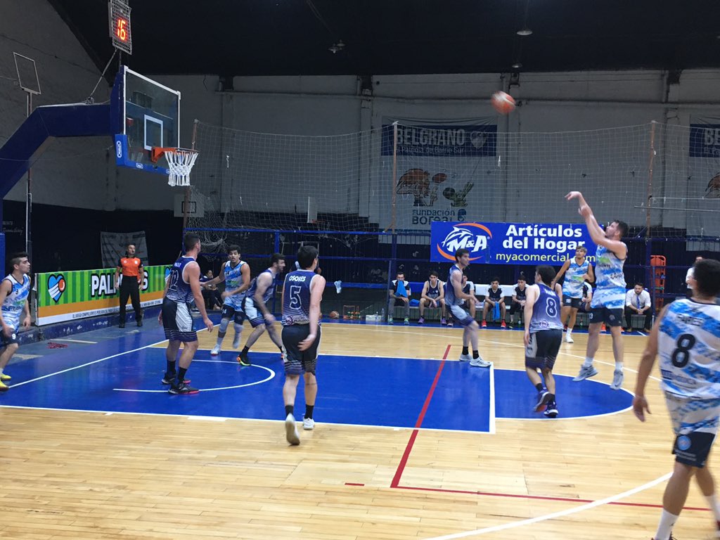 TucumanB's tweet photo. Final del Primer cuarto:

Belgrano 26
Tucumán Básquet 15

#VamosTucuman #TFBPanAmericanSilver https://t.co/XakRftXnHT