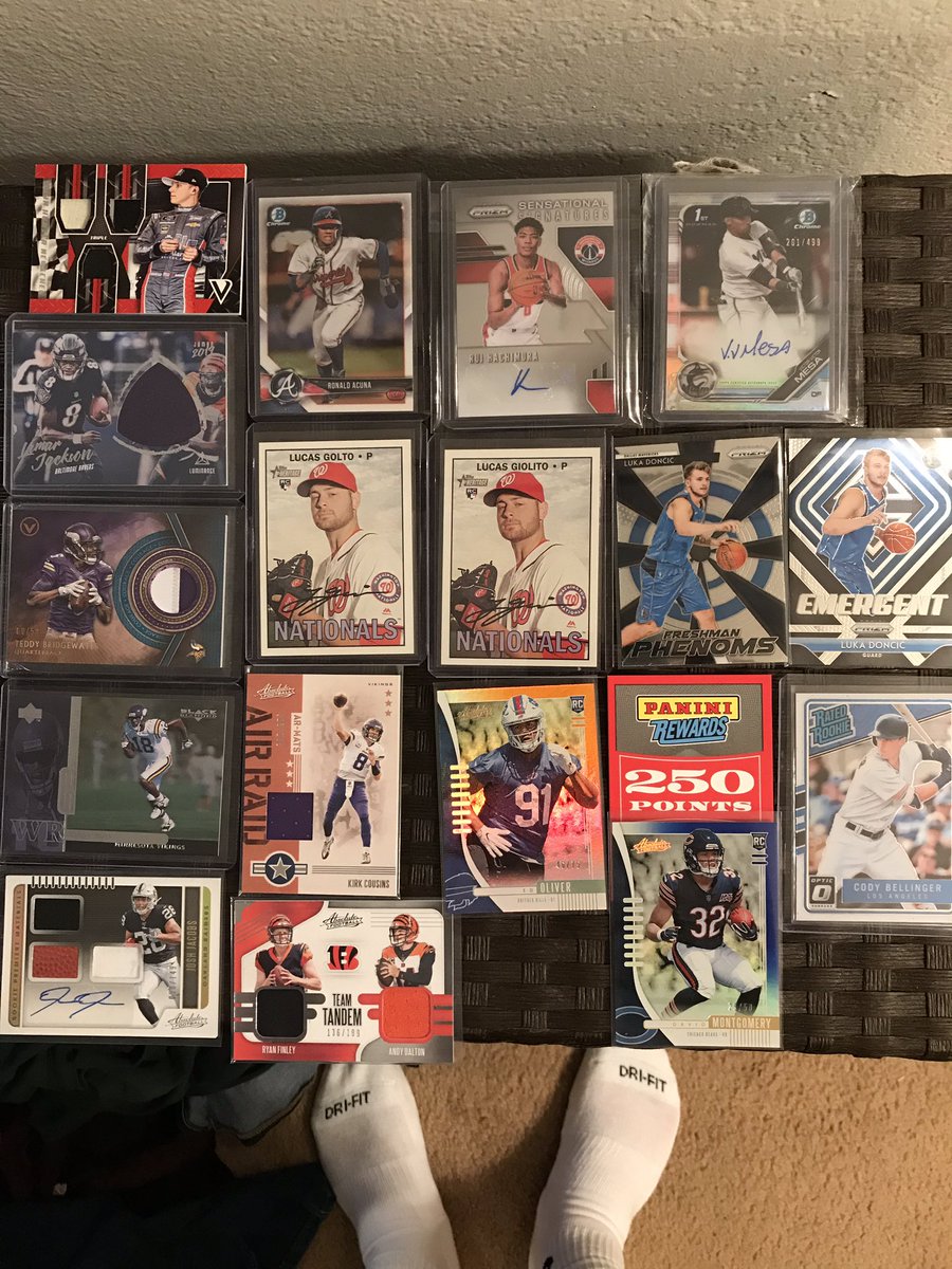 CJaskowski's tweet photo. whats everybody trading or looking for? any nice Rookie refractors on the trade market?? or anything cool?? lets make a deal RTs appreciated!!show anything youd b willing to part with. have tons of other stuff that can b added!! lets have some fun #tradethread feel free to post https://t.co/ciueNGGsMl