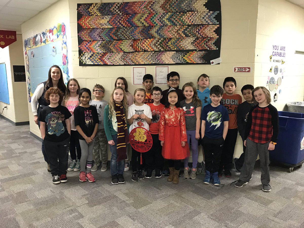 Dincher_HES's tweet photo. We loved learning about Chinese New Year from our classmate today 🥳 🐀 #happyhillendale #teamthird https://t.co/ivAzygsREz