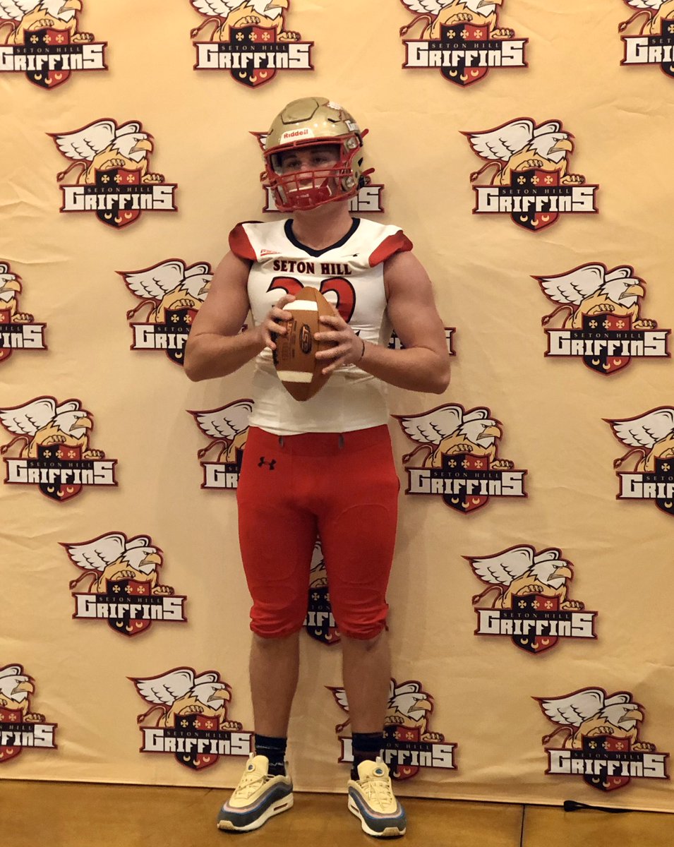 GiersStacee's tweet photo. Steton Hill University Official Visit.  @HaydenGiers @PaulGiers1 https://t.co/NXujm1MT1k