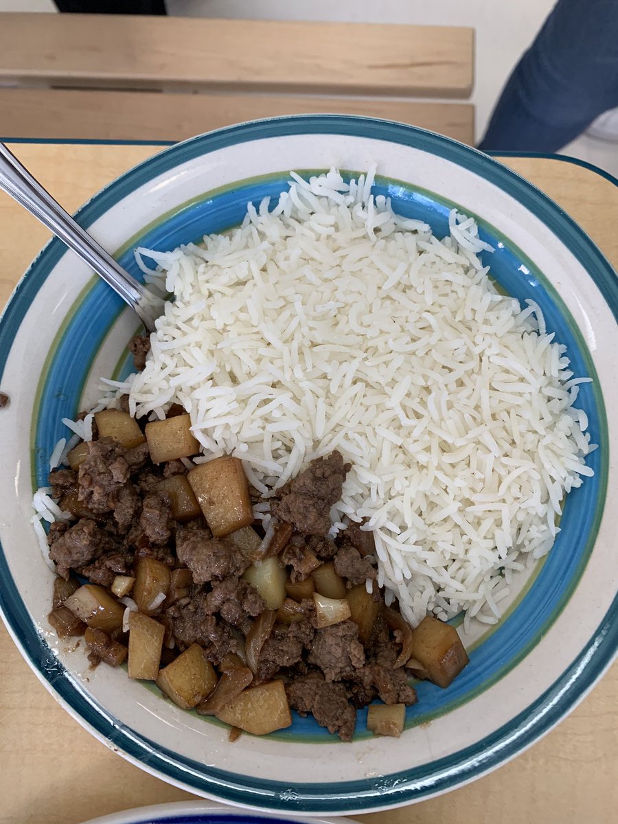 Columbia Cougars cooked a meal for parents/guardians and they completely rocked it!  👍🙌By far my most rambunctious class with high Energy, but I have to admit, I’m going to miss this crew. @SchoolColumbia <a href="/GSSD204/">Good Spirit SD</a> <a href="/PrideInThePaw/">YorkdaleCentral</a>