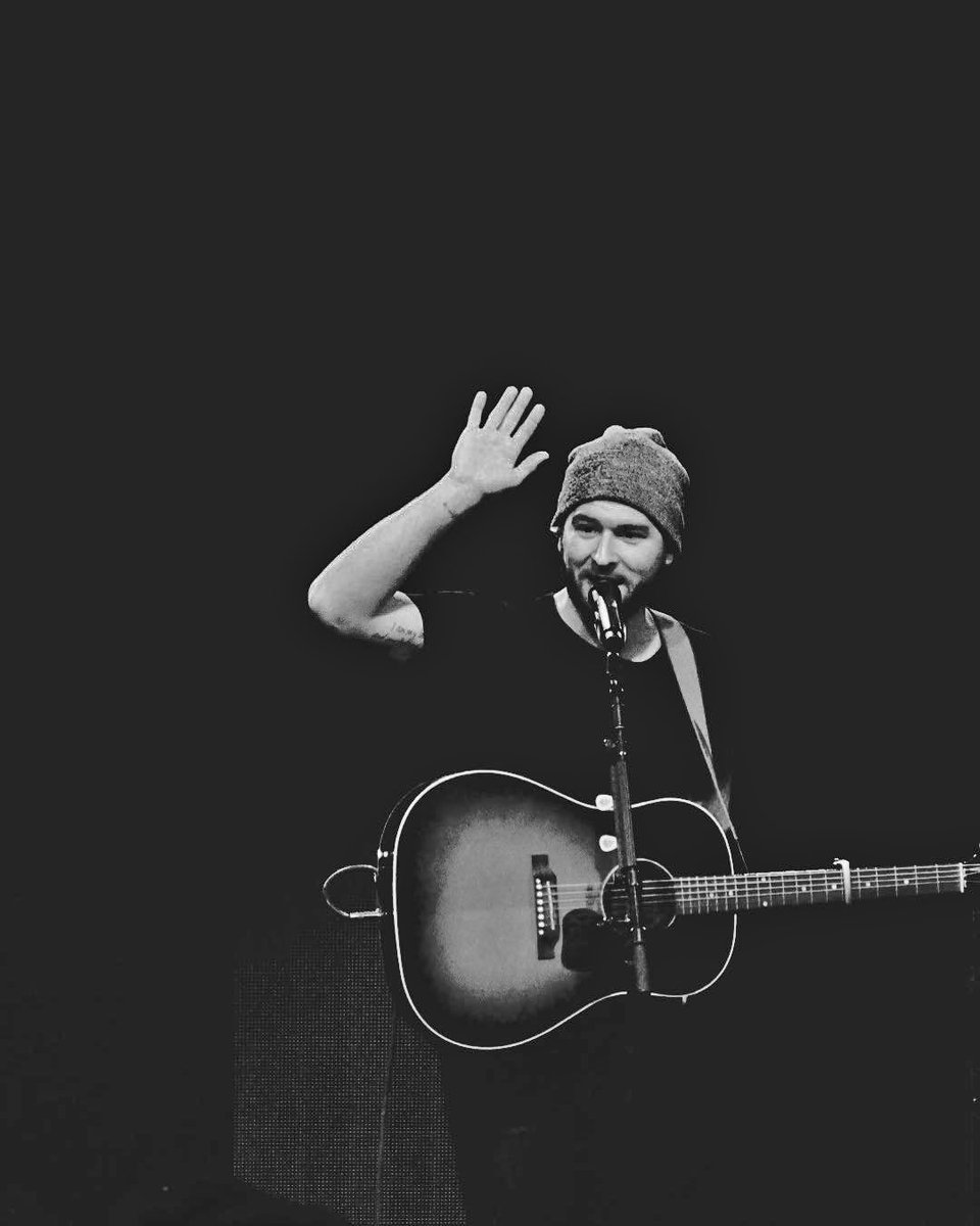 Raise your hand if you’ve had a chance to listen to our latest worship cover ‘Build My Life’ —— reply with a 🖐️ to let us know!  
⠀
Follow the link to stream/purchase it on your favorite platform →  ffm.to/rofbuildmylife
#ROFBuildMyLife