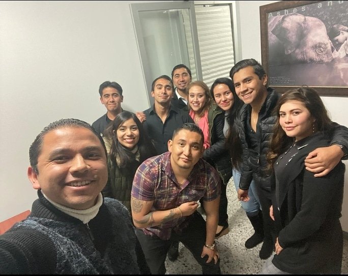 movimientocnopS's tweet photo. Estamos trabajando en proyectos para las juventudes y el bienestar común. Pronto les contaremos más 😶🤐🤓

#cnop #jpslp #jp #slp https://t.co/jhqKzOYEJ8