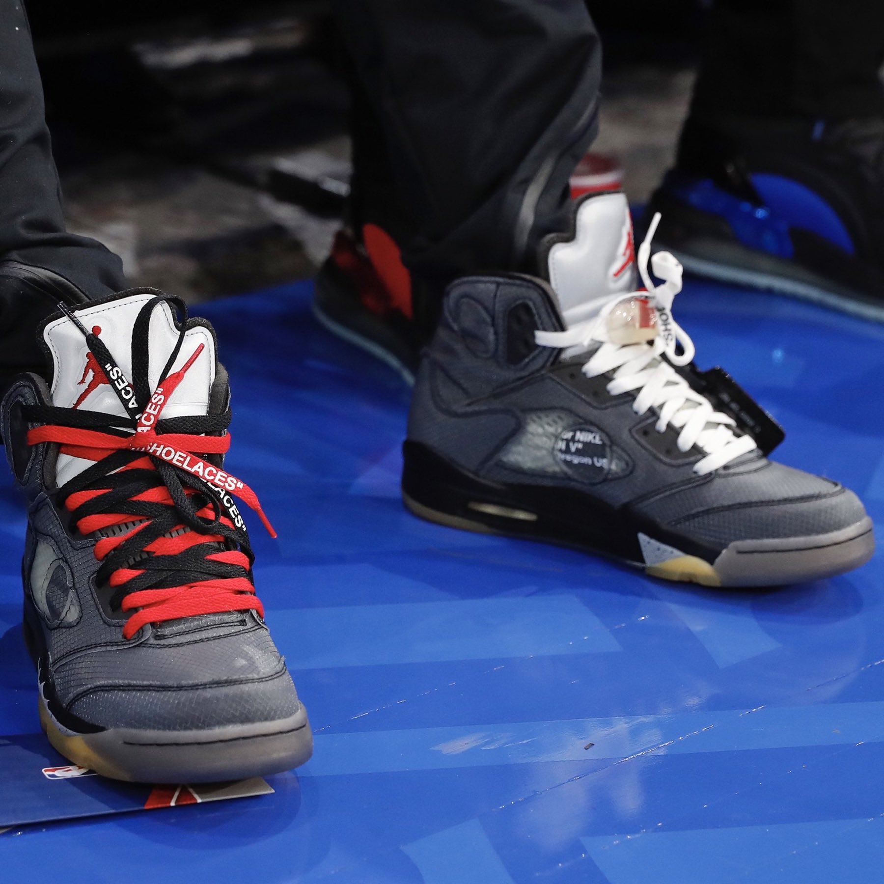 𝐔𝐏 𝐓𝐎 𝐃𝐀𝐓𝐄 Nba Paris に現れたエムバペ Kmbappe とネイマール Neymarjr がdior X Air Jordan 1 とoff White X Air Jordan 5 を着用 T Co Lo4h7ogjab T Co 0iuogyieif Via Nbakicks T Co Cstoxek4tn Twitter