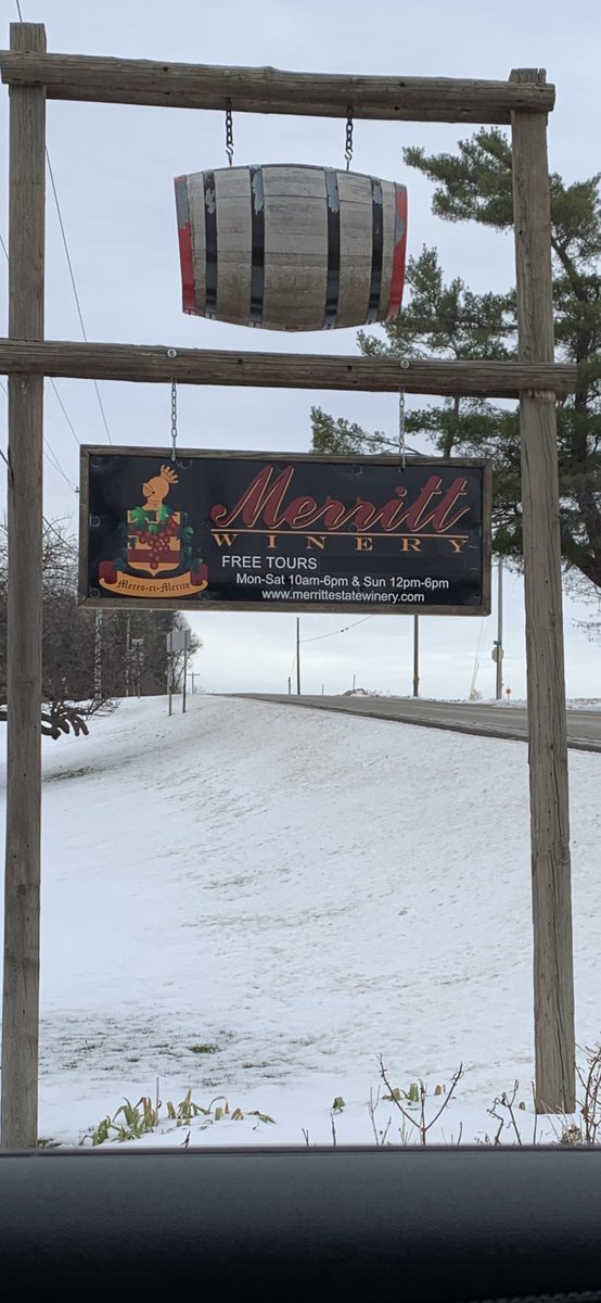 jeffyoung29's tweet photo. Great day visiting Merritt Winery today. Really fun wines! Excited to be the exclusive new distributor for these great local products. Canโt wait to share them with the market. #buffalocal #tryitdistributing #merrittwinery #lakeeriewine #xtc #copperclub https://t.co/WX17JL6uAB