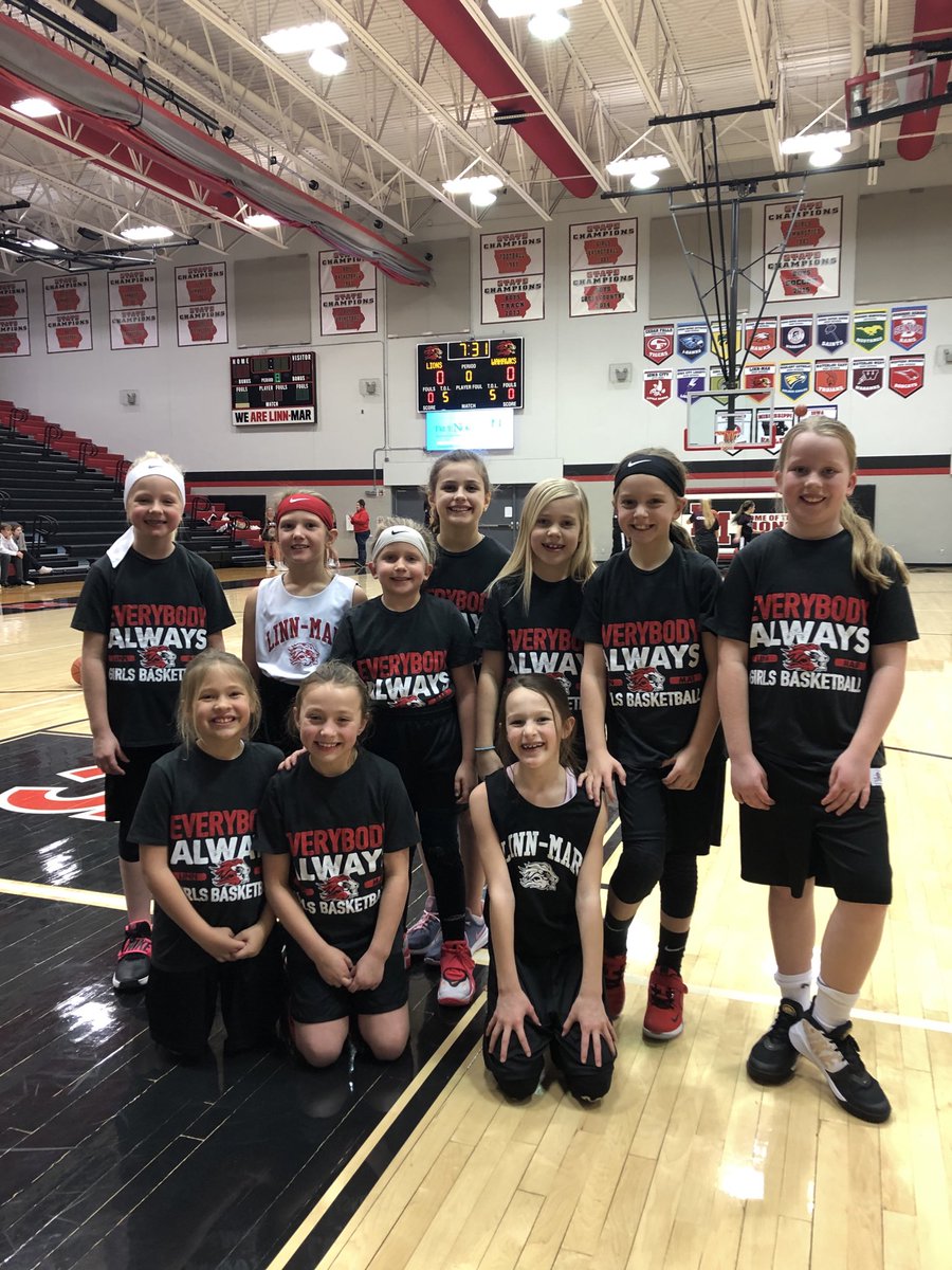 temilleree's tweet photo. Future Linn-Mar ballers in the house! 3rd grade, go Lions! ⁦@LMHS_Athletics⁩ ⁦@LinnMarGBB⁩ https://t.co/zXkDaAL12D
