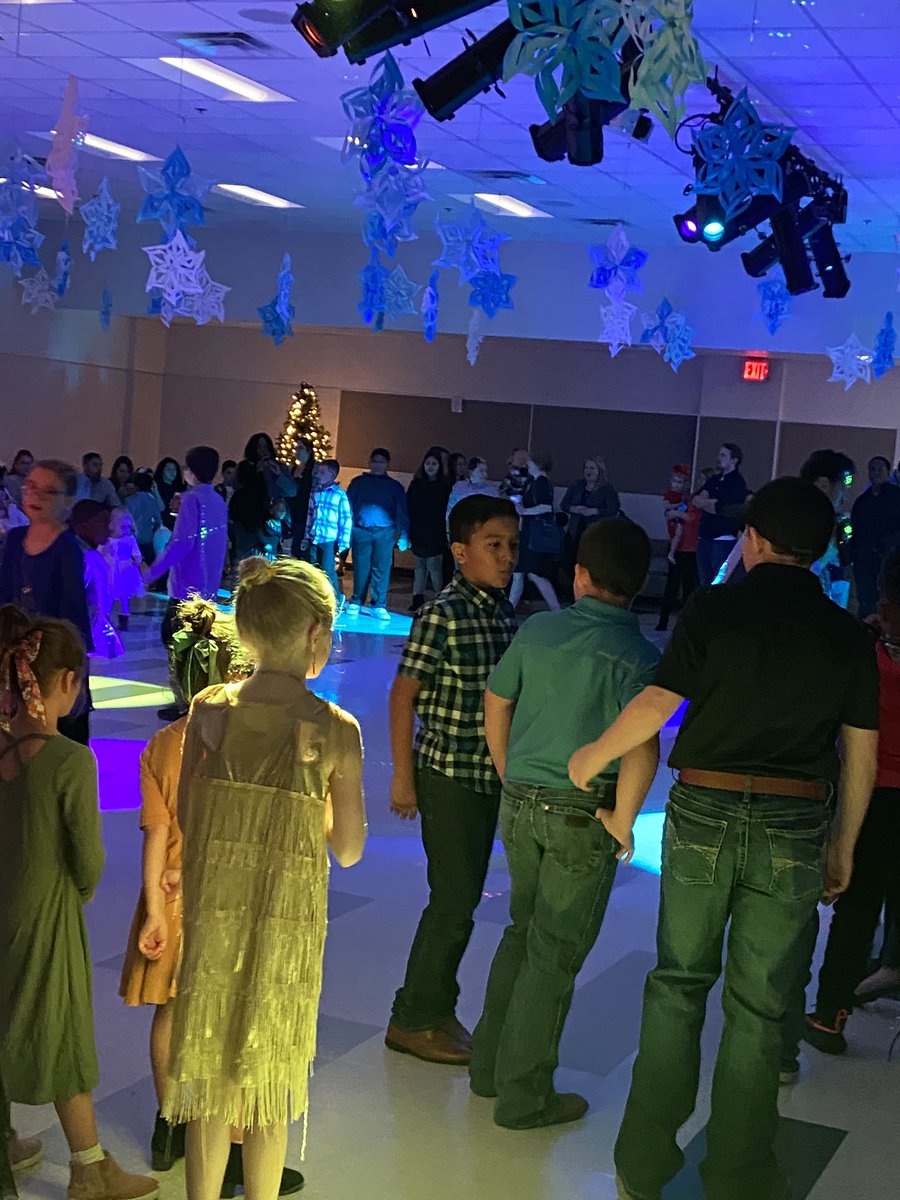 smithclou's tweet photo. The Degan PTA is the best!!! They transformed our cafeteria into a winter wonderland. Our 1st ever Winter Ball is a huge success! #wearedegan #deganpta #embracethejourny https://t.co/9K0OQZqtt5