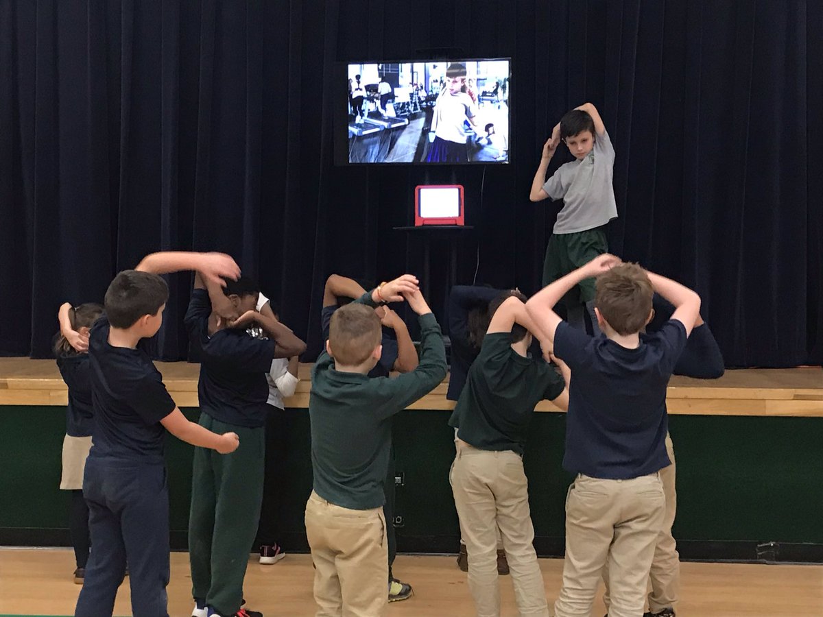 CBAWestChester's tweet photo. The stage was set and fourth grade KNOCKED IT OUT OF THE PARK! Individual presenting opportunities, front and center, gave our students such a great chance to show off all their hard work. #CBAHealthFair2020 #onlyatcba #CBAwestchester https://t.co/77iFhprhYM