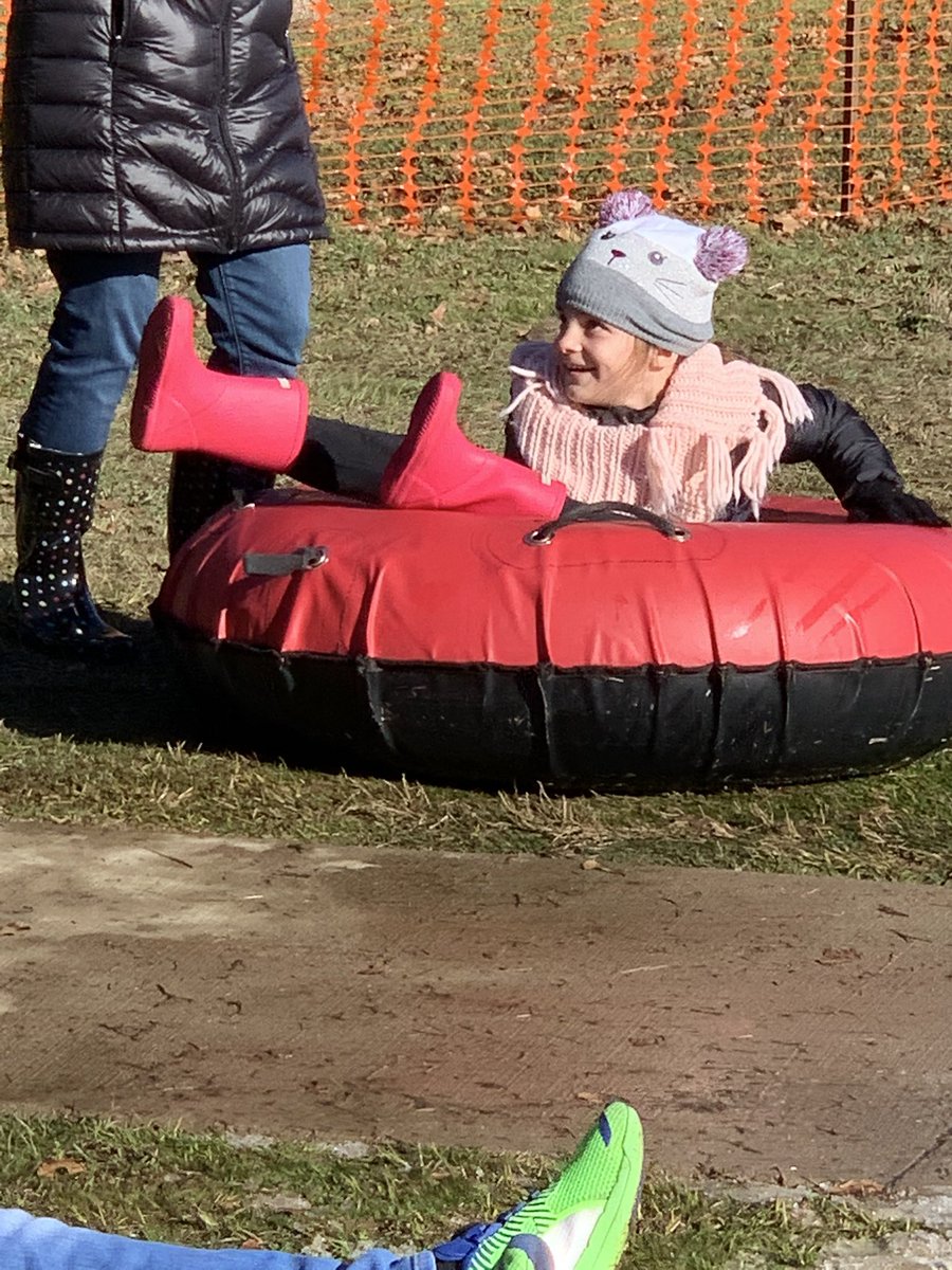 MrsAldridgeRES's tweet photo. Snow Day was a blast! Thanks PTO!!! ❄️☃️ #thegrove @WGESdragons https://t.co/gxlRcGB440