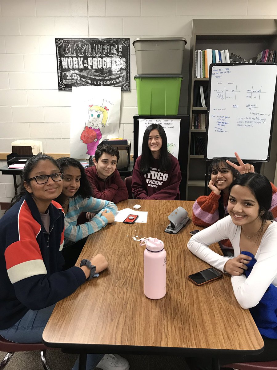 jillnle's tweet photo. 1st rjh meeting of 2020
w/ brownies and popcorn!!!!
theme:
-self sufficiency 
-self confidence
-self love https://t.co/gT1hECLQgd