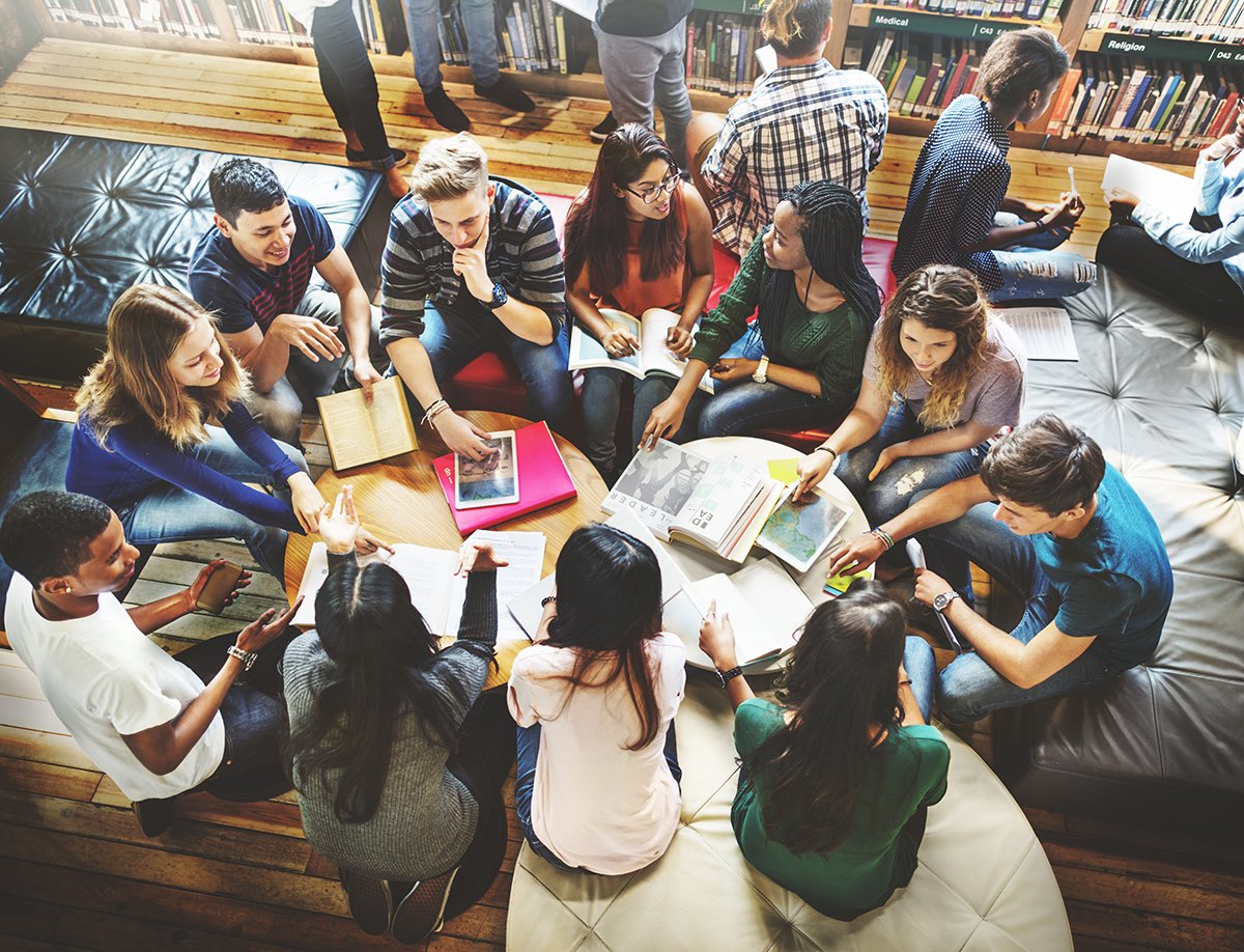 International students add a lot more to class than what is in the textbook! Fresh ideas and an entirely new perspective on the same old things can make another day at school a lot more interesting! Learn more about becoming a homestay family at whyihost.canadahomestaynetwork.ca