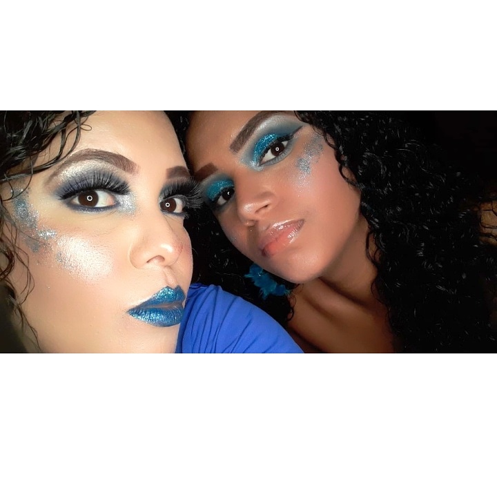 Thaisa92644391's tweet photo. Makeup de hoje 👏
#make ❤️
#makeup📲
#makeupcarnaval 🎭
#thaisafernandesmakeup 
#grazielanacimento 
💙💙💙💄💄💄💙💙💙 https://t.co/4Tq93Q5vAj