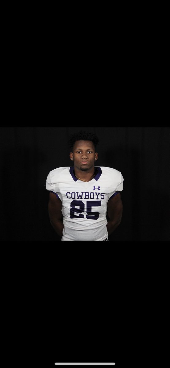 Bculton25's tweet photo. COMMITTED!!💜💛 @coachwilkerson @cainDEF @KLEINCAINFB @ByronCulton @ERICKACULTON @HSUCowboys https://t.co/zM0ciUJFCb