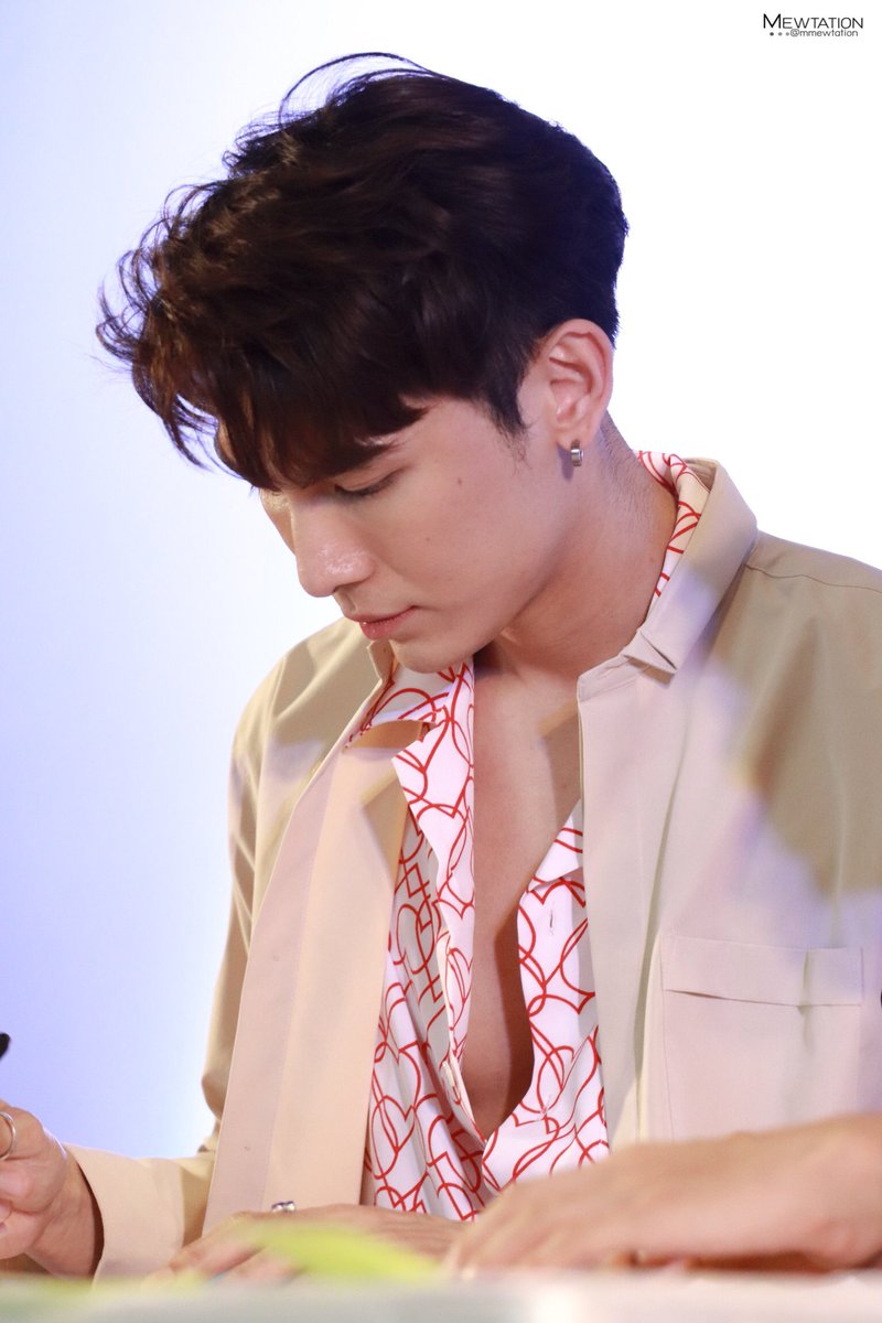 2020.01.24

รักในความตั้งใจเซ็นปฏิทินจัง 💛

#MewSuppasit 
#mewlions 
#MewxGulfFansign2020