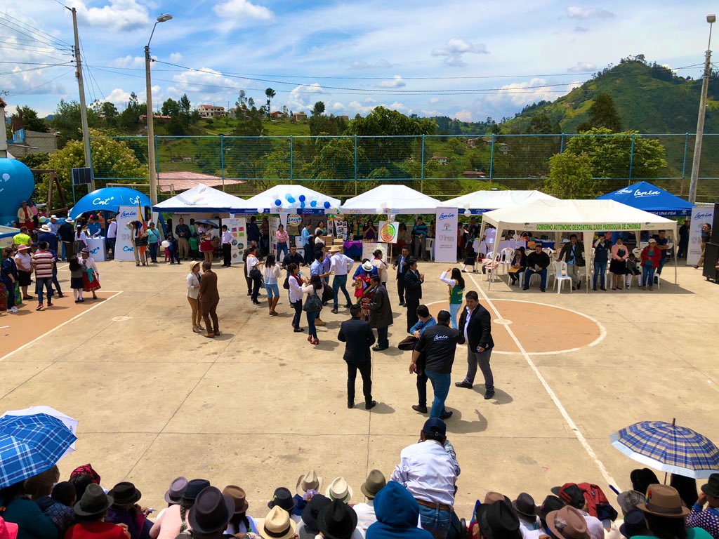 goberazuay's tweet photo. Habitantes de la parroquia Zhidmad se beneficiaron con los servicios de los ministerios que tiene el Estado.

Un total de 1️⃣4️⃣4️⃣1️⃣ atenciones en las #BrigadasTodaUnaVida.

¡El Gobierno Nacional trabaja en territorio para ayudar a los que más necesitan! 

@Lenin
@mariapaularomo https://t.co/J93kBzhx4a