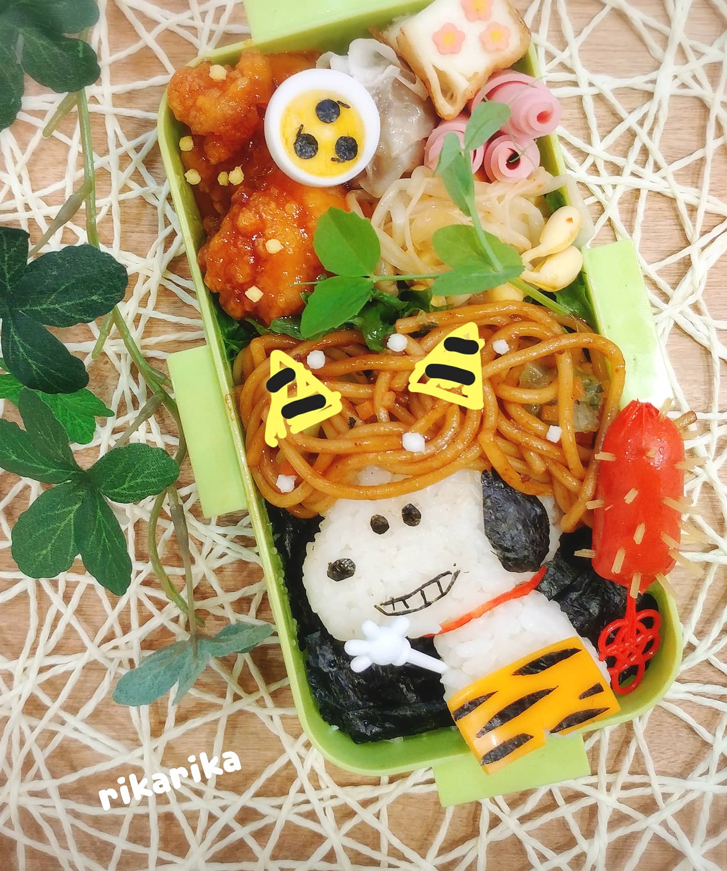 りか スヌーピー の 節分弁当 作りました 違和感の原因は 鬼の角の乗せ忘れ 今気づいた キャラ弁 キャラフード スヌーピー弁当 スヌーピー Snoopy Snoopylover T Co Ciyqd1i9l8 Twitter