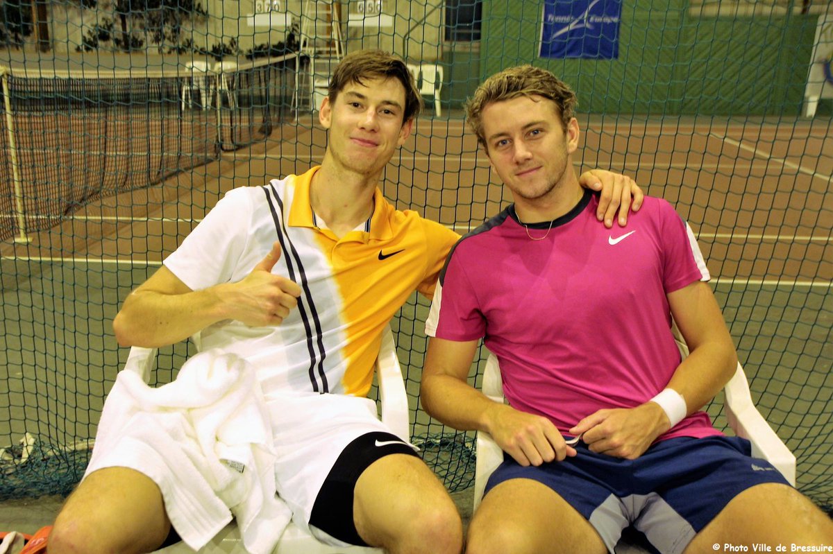 VilleDBressuire's tweet image. Centre de #Tennis de #Bressuire : à l&apos;issue des matchs de ce vendredi, 4 demi-finalistes #Poullain #Marek #Bellier et #Robert ; en #double, les #Français Lucas POULLAIN et #ClémentTABUR se sont imposés en FINALE, contre le duo étranger #WojciechMarek et #ChristianSamuelsson #TCB