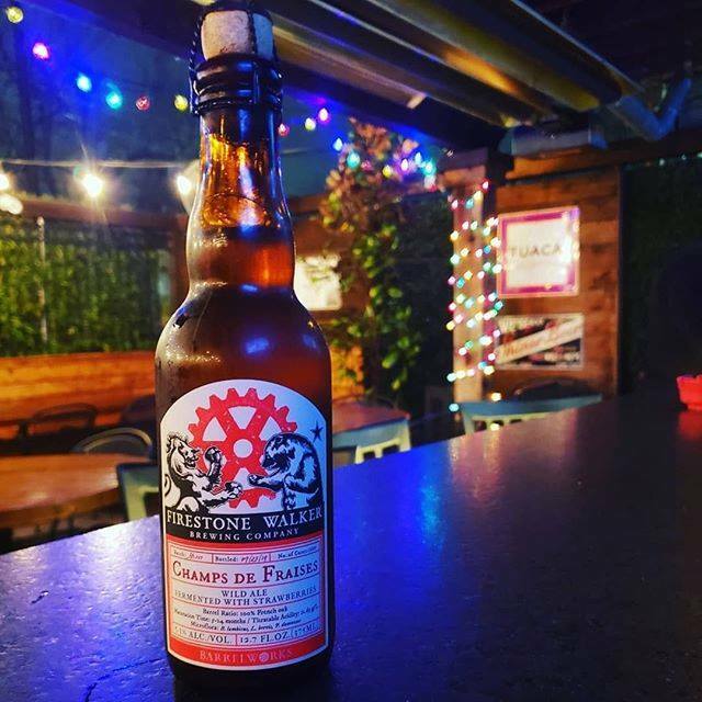 Reposting @raachill:⠀ ...⠀ 'My Firestone Walker rep brought this as a present! Wild ale fermented with unique Oregon strawberries, aged in 100% French oak barrels. Not too badddd. Tart and delicious with an oak finish. #champsdefraises #inwoodtavern'
