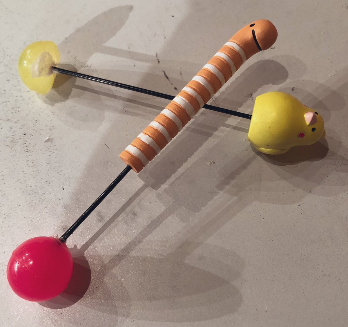 Nino Masayuki 新野将之 Pa Twitter スーパーボールで擦るのは打楽器奏者なら一般的な奏法なのですが 重要なのはスーパーボール を刺す棒 しなりがないといけないし 柔らかすぎてもだめ 色々試したけど 某100均のガーデンピックが1番お気に入り なにがいいって