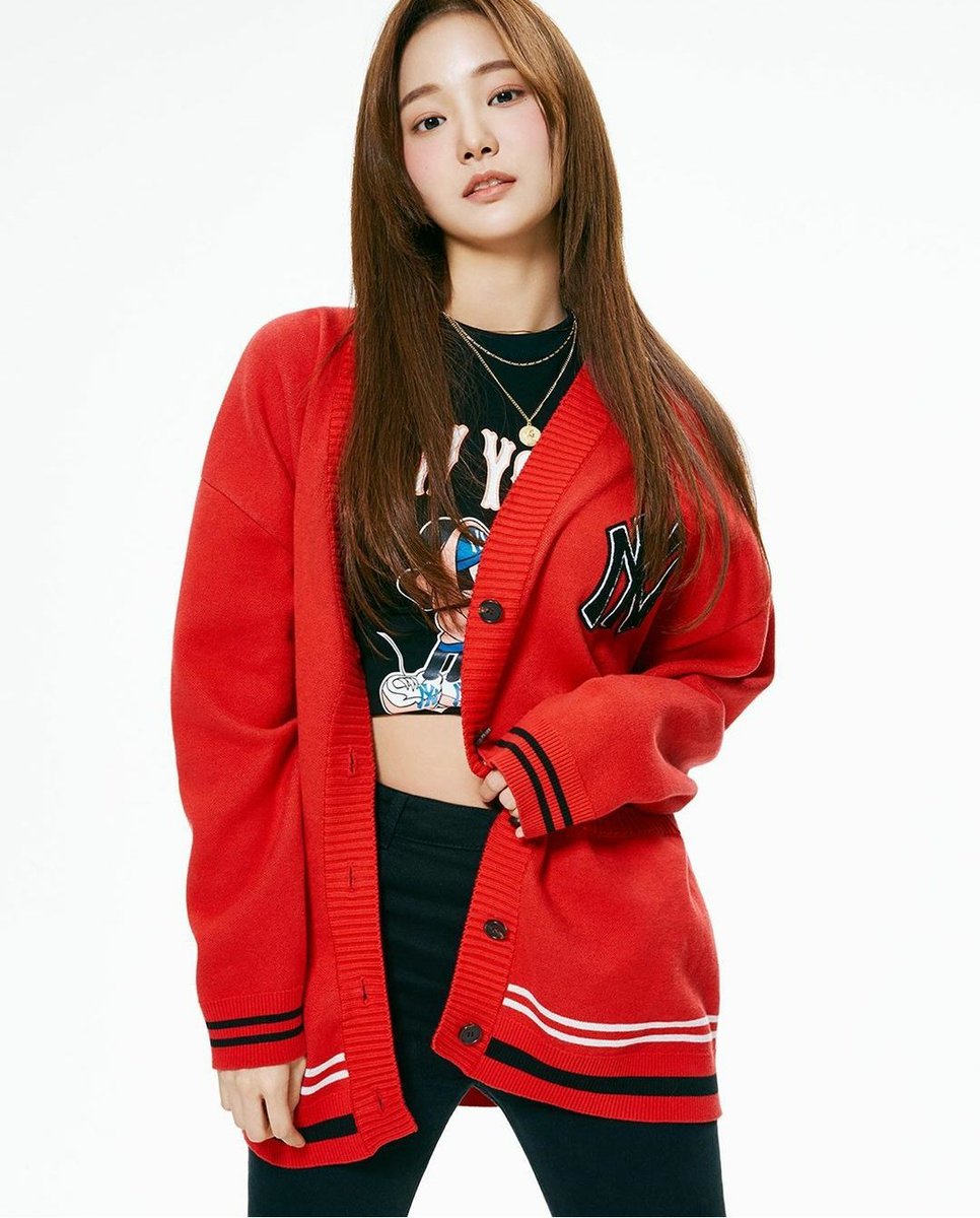 leedabinkr's tweet photo. #WxMLB feat. Yeonwoo 

▶️https://t.co/tk4EhxV9kG

#YEONWOO #연우 #이다빈 #ヨヌ #mibxdisney #mibkorea #미키마우스 #wkorea https://t.co/UJOuwnysBH https://t.co/mUOCVfoj54