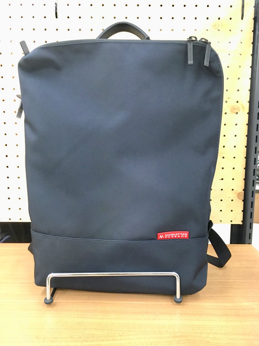 マンハッタンパッセージ 「スリムバックパック #4200」¥14,000＋税 