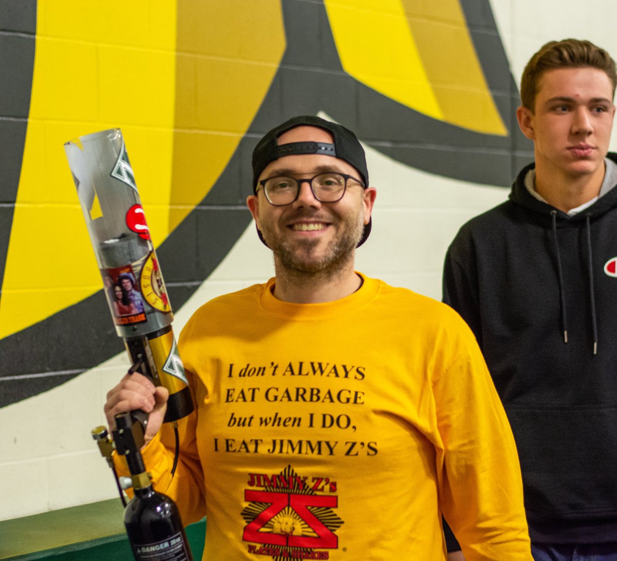 MathStarke's tweet photo. Fun night as @GoldenEaglesHky  welcomed back the students with their 7th straight win of the season, downing Plattsburgh 4-1 on Jimmy Z’s night

@Brockport @BportAthletics @platesandshakes #brockport #goldeneagles #plattsburghstate #cardinals #sunyac #menshockey #nikonphotography https://t.co/T7xsyI4iSl