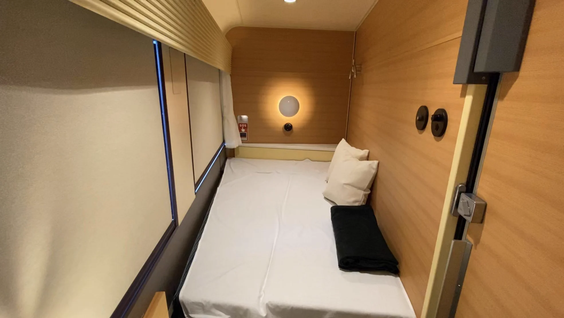 JR西日本「WEST EXPRESS銀河」の車内が公開されました！！！