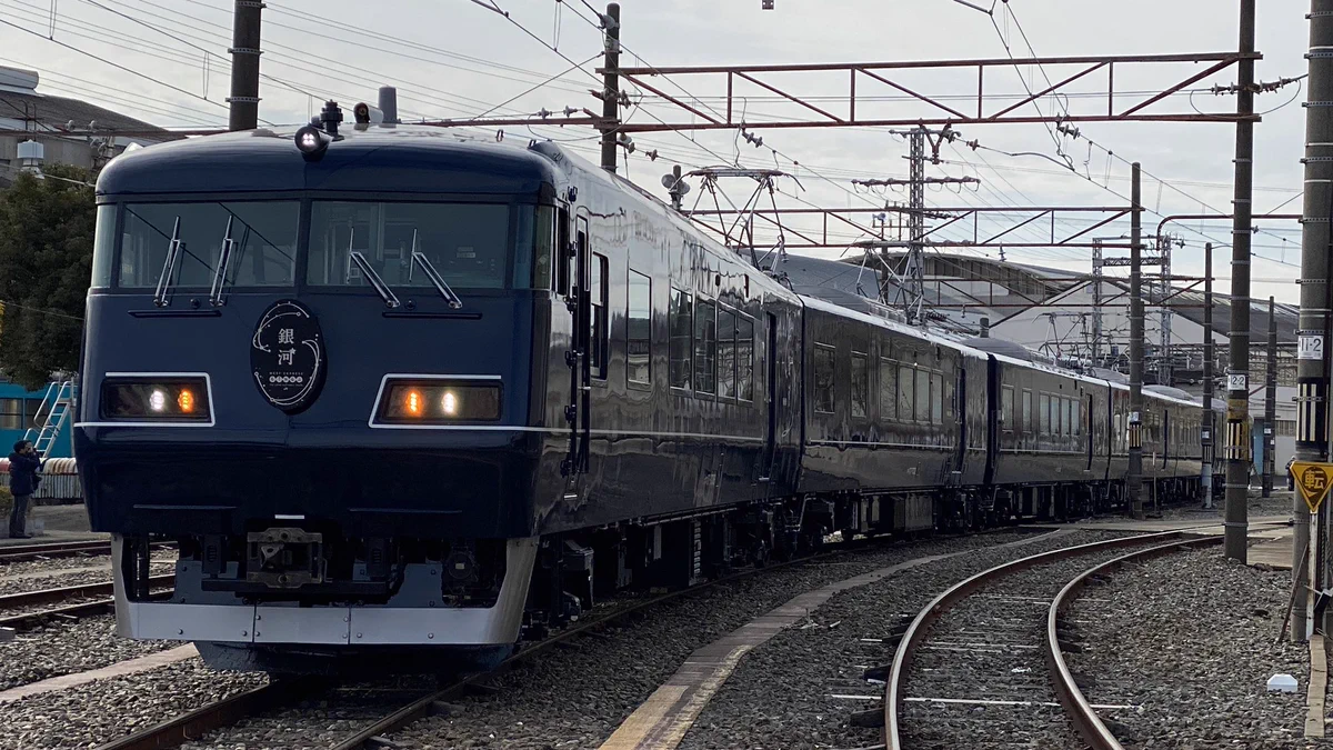 JR西日本「WEST EXPRESS銀河」の車内が公開されました！！！