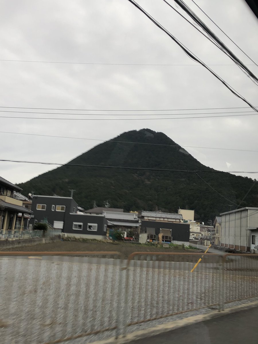 見取り図 盛山 A Twitter ドラえもんに出てくる裏山ってここがモデルかな 近江富士