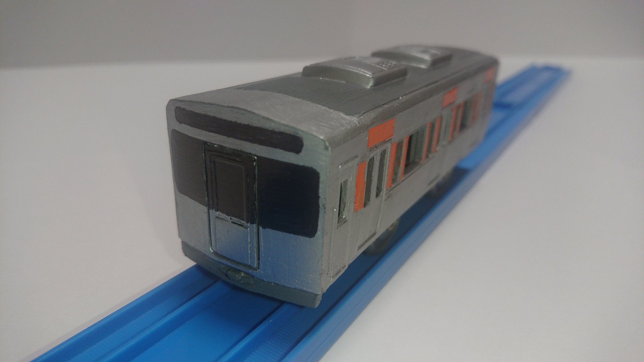 区間快速 改造プラレール 新作発表 Jr東海 315系 完成です 想像で創造しましたので細かな点はお許しください 笑 きちんと塗装しました 現役の通勤車たちの並び 211系 213系 311系 313系 315系 315系はプラレールで製品化されると予想します Jr東海 315