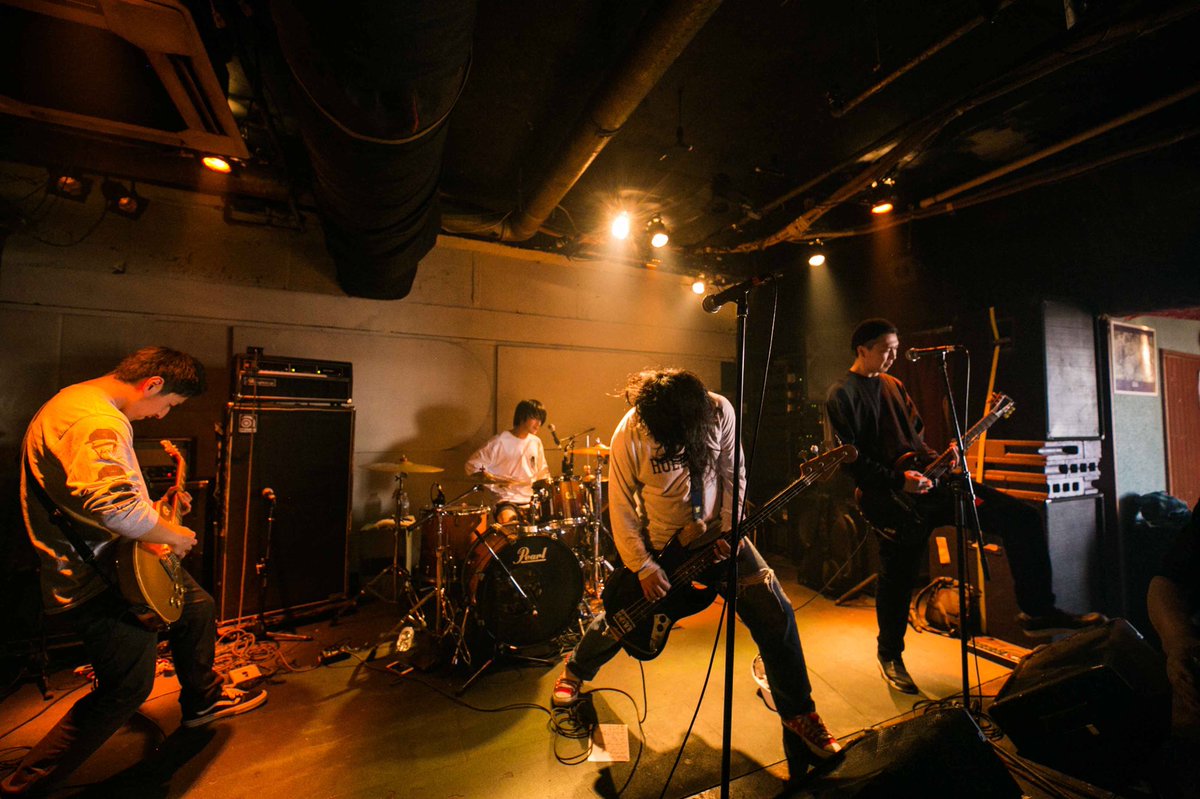 TYL_official's tweet photo. 【photo】
先日横浜B.B STREETで行われました、"新春FUCK4"より撮影して頂きました。
BAND:
CAL/MEXICAN AGE/TEXAS COMMANDO/THROW YOUR LIGHTS
新春スペシャルDJ:
椎木くるみ
皆様ありがとうございました。感謝!
#THROWYOURLIGHTS
photo by @3104styles https://t.co/xUKtU7qSzT