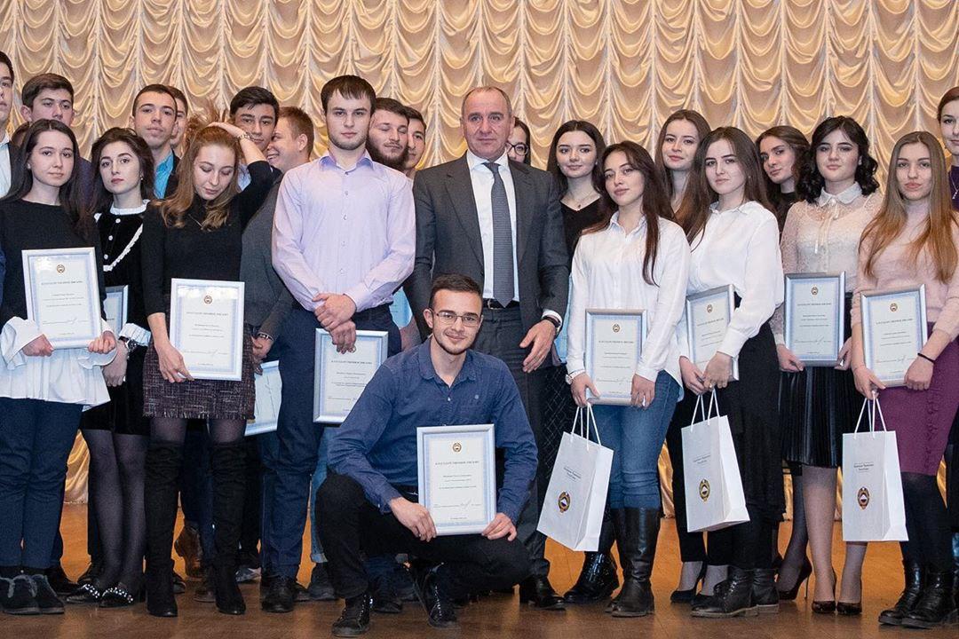 От всей души поздравляю студентов, их семьи, преподавателей с Днём студента! У вас сейчас самое прекрасное время - время новых знаний, новых открытий, приключений, новых друзей. instagram.com/p/B7vLZbrAkje/