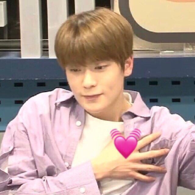 JNizZ_CS's tweet photo. @NewnoSiri ดีใจที่ชอบครับ;___;💛💜💚💜💖💗💛💖 https://t.co/P4lc9nWiU7