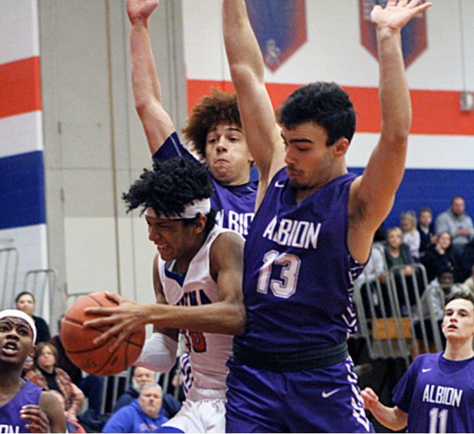 Anthony07712487's tweet photo. Tough loss vs Medina. 🦅🏀🦅            https://t.co/Rp1xTzcLAD https://t.co/jJX0WjpoYK