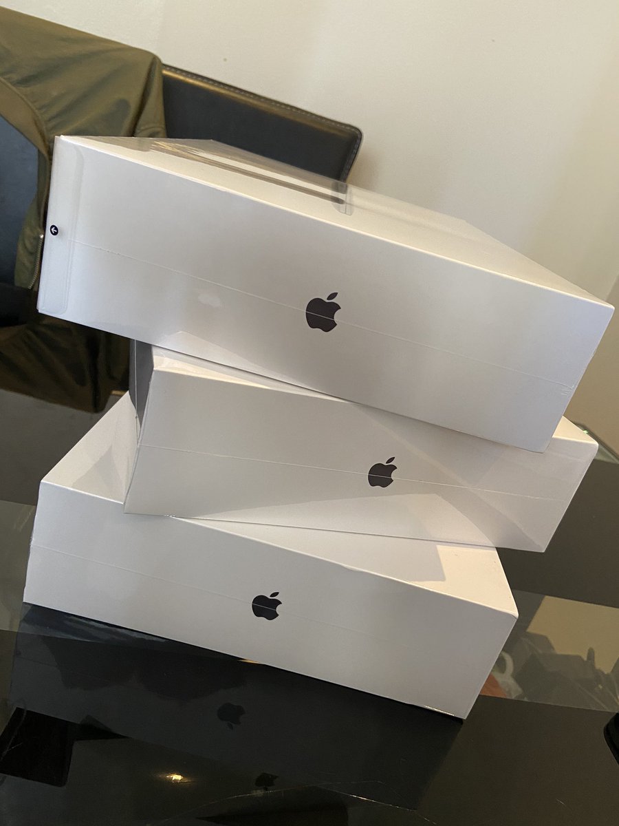 The Wizzards went shopping. After a very long contemplation and debate, we have decided to be a Mac company.