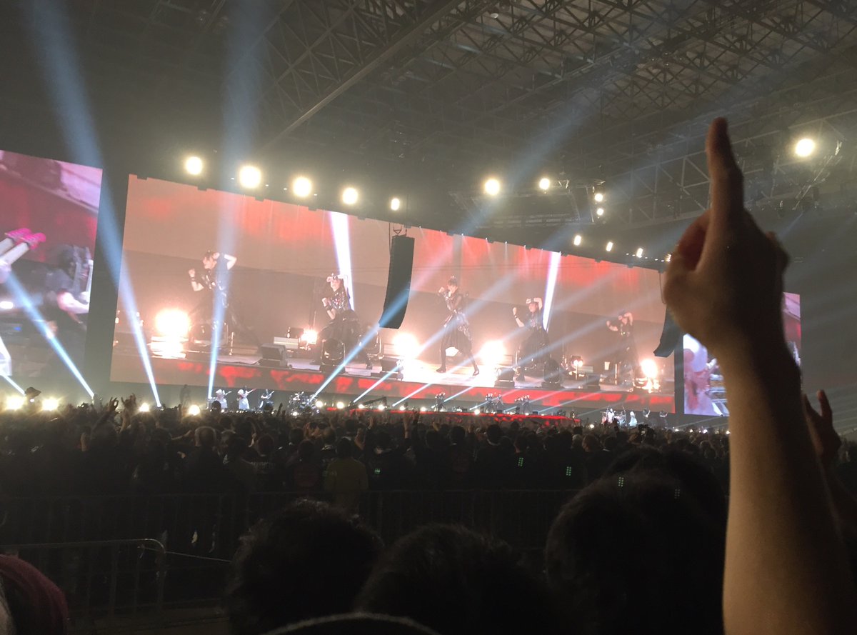 Fox God Records A Different Better Stolen Picture Of The Stage For Road Of Resistance From Babymetal Legend Metalgalaxy Night One It Shows All 3 Avengers All 8